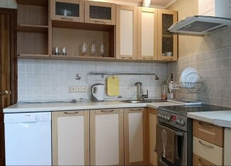 Сдается в аренду двухкомнатная квартира, 56 м2, Санкт-Петербург, Комендантский проспект, 28к1