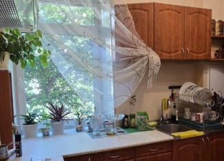 Продажа 2-ком. квартиры, 59.7 м2, Озёрск, проспект Победы, 33