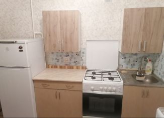 Сдам однокомнатную квартиру, 36 м2, Аксай, Садовая улица, 2