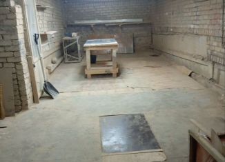 Сдается в аренду гараж, 30 м2, Нижний Новгород, улица Тропинина, 13К