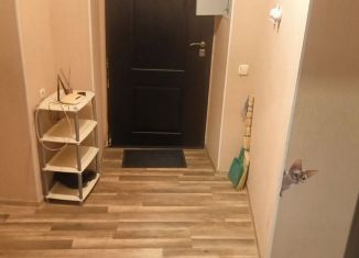 Сдается 2-комнатная квартира, 78 м2, Аксай, Садовая улица, 12Ак3