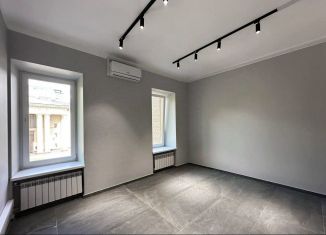 Продажа помещения свободного назначения, 10.3 м2, Москва, улица Юлиуса Фучика, 6с2, метро Маяковская