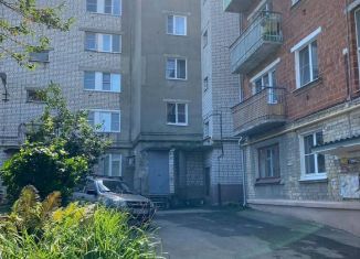 Продам 2-ком. квартиру, 50.2 м2, Павлово, улица Кирова, 100