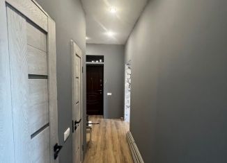 Продаю 2-ком. квартиру, 49.8 м2, Алексин, улица Белинского, 14