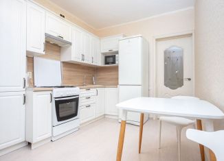 Продается однокомнатная квартира, 45 м2, Республика Башкортостан, улица Строителей, 15