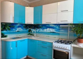 Сдаю в аренду 2-ком. квартиру, 54 м2, Старый Оскол, микрорайон Звёздный, 3/4