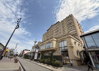 Продам 3-комнатную квартиру, 127 м2, Хасавюрт, улица Тотурбиева, 135