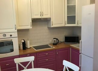 Двухкомнатная квартира в аренду, 65.7 м2, Санкт-Петербург, Заневский проспект, 7/7