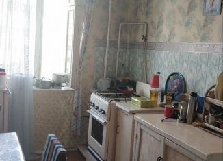 Продам 3-комнатную квартиру, 60.2 м2, посёлок городского типа Новоозёрное, улица Героев-Десантников, 17
