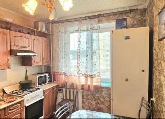 Продается 4-ком. квартира, 70.6 м2, Нефтекамск, улица Ленина, 35А