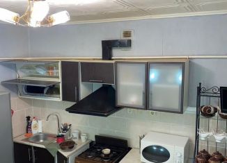 Сдаю 2-комнатную квартиру, 55 м2, Кингисепп, улица Воровского, 31В