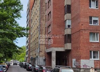 Продажа 2-ком. квартиры, 54 м2, Выборг, бульвар Кутузова, 11