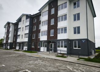 Продается 1-ком. квартира, 35.5 м2, посёлок Голубево, Лазурная улица, 29к1