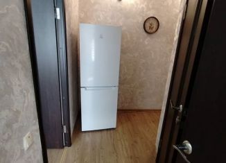 Сдам в аренду 2-комнатную квартиру, 43 м2, Азов, улица Кондаурова, 59