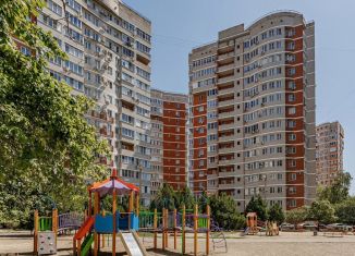 Продаю 2-комнатную квартиру, 80 м2, Краснодар, Минская улица, 122/7, микрорайон Кожзавод