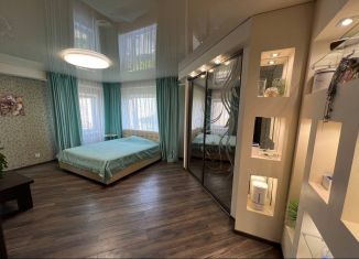 Продаю 2-комнатную квартиру, 65.8 м2, Удмуртия, улица Героя России Ильфата Закирова