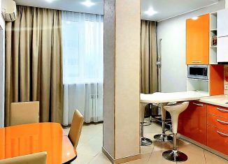 Сдаю в аренду 2-комнатную квартиру, 74 м2, Сочи, улица Яна Фабрициуса, 2/9Г, микрорайон Яна Фабрициуса