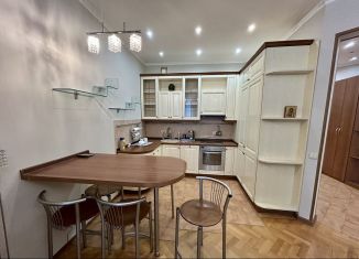 Сдается в аренду 4-ком. квартира, 140 м2, Москва, улица Островитянова, 4, район Тёплый Стан