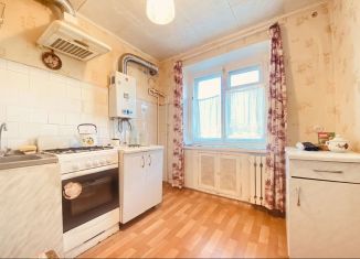 Продаю двухкомнатную квартиру, 45 м2, Новомосковск, улица Куйбышева, 16