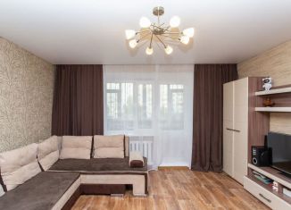 3-комнатная квартира на продажу, 67 м2, Тобольск, 7-й микрорайон, 9