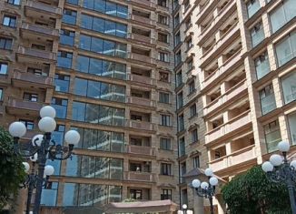 Продаю 2-комнатную квартиру, 76 м2, Дагестан, улица Генерала Омарова, 11В