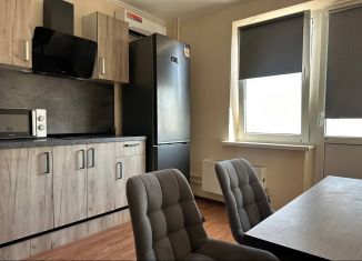 Продаю двухкомнатную квартиру, 58 м2, Ростов-на-Дону, улица Петренко, 16, ЖК Суворовский