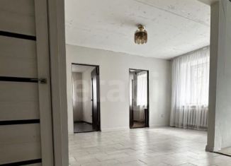 Аренда 3-ком. квартиры, 55 м2, Республика Башкортостан, Коммунистическая улица, 18