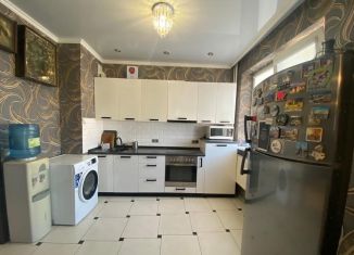 Продается двухкомнатная квартира, 68 м2, Краснодар, Российская улица, 70/6, микрорайон район 40 лет Победы