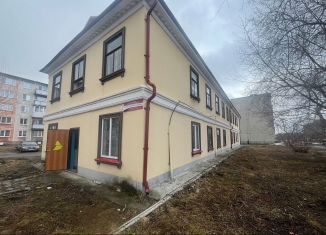 Сдача в аренду помещения свободного назначения, 49.7 м2, Среднеуральск, улица Дзержинского, 19