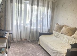 Трехкомнатная квартира на продажу, 49.5 м2, Златоуст, Зелёная улица, 12