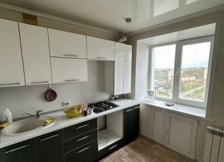 Продаю однокомнатную квартиру, 30 м2, Лениногорск, улица Чайковского, 16