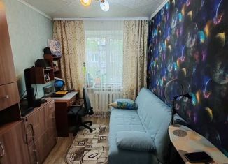 Продам 2-комнатную квартиру, 42 м2, Боровичи, Школьный бульвар, 18