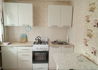 Сдаю 2-ком. квартиру, 44 м2, Сызрань, проспект 50 лет Октября, 58