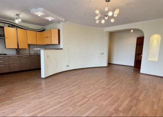 Продается 3-комнатная квартира, 85.6 м2, Ейск, улица Коммунаров, 26