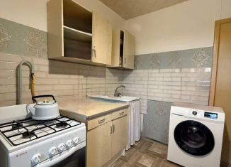 Продам 2-ком. квартиру, 49 м2, Яровое, квартал А, 14