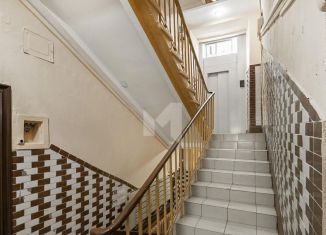 Продается трехкомнатная квартира, 66 м2, Москва, Большая Бронная улица, 8, Большая Бронная улица