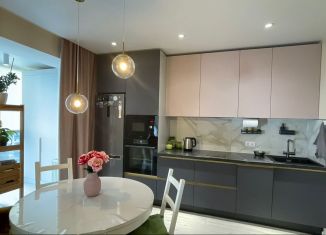 Продаю 1-ком. квартиру, 44 м2, Сыктывкар, Октябрьский проспект, 220, ЖК Атлантида