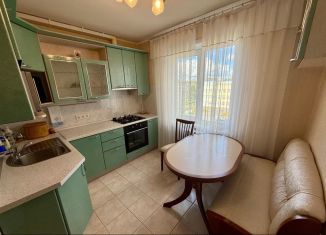 Продам 3-ком. квартиру, 76.2 м2, Кингисепп, Крикковское шоссе, 24