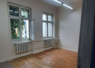 Сдаю в аренду офис, 26.6 м2, Калининград, улица Генерал-лейтенанта Озерова, 19/2