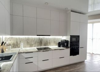 Продаю 4-ком. квартиру, 94 м2, Республика Башкортостан, Большая Московская улица, 13