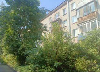 Продаю 2-ком. квартиру, 44 м2, Гатчина, Солнечный переулок, 2