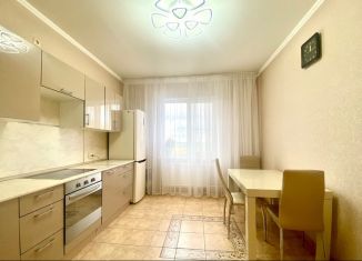 Продаю двухкомнатную квартиру, 62.2 м2, посёлок Шушары, Вишерская улица, 18