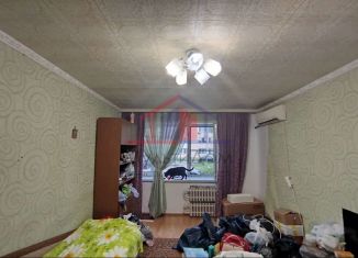 Продается 2-комнатная квартира, 45.3 м2, Старый Оскол, микрорайон Макаренко, 1