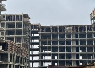 Продаю 1-ком. квартиру, 48 м2, Махачкала, проспект Насрутдинова, 158