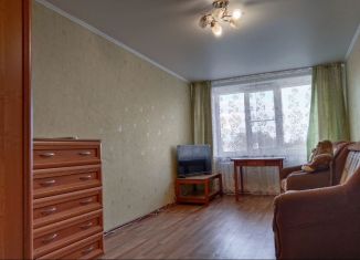 Продам 1-ком. квартиру, 36 м2, Псков, 1-я Посёлочная улица, 15