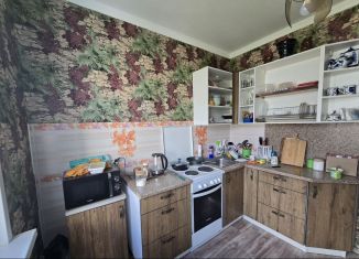 Двухкомнатная квартира на продажу, 45 м2, Старый Оскол, микрорайон Олимпийский, 45