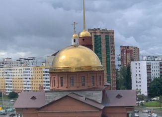 Продается трехкомнатная квартира, 90 м2, Республика Башкортостан, улица Архитектора Рехмукова, 3