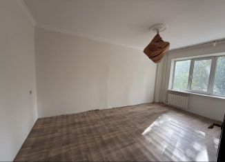 Продается 3-комнатная квартира, 61.4 м2, Белгород, улица Шаландина, 19