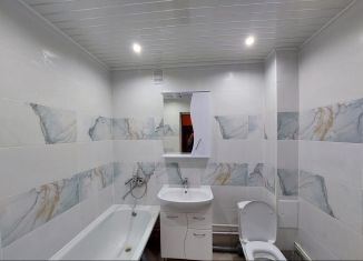 Сдам однокомнатную квартиру, 37 м2, село Мариинский, Лазурная улица, 33