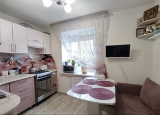Продается 2-ком. квартира, 48 м2, Бор, Больничная улица, 24